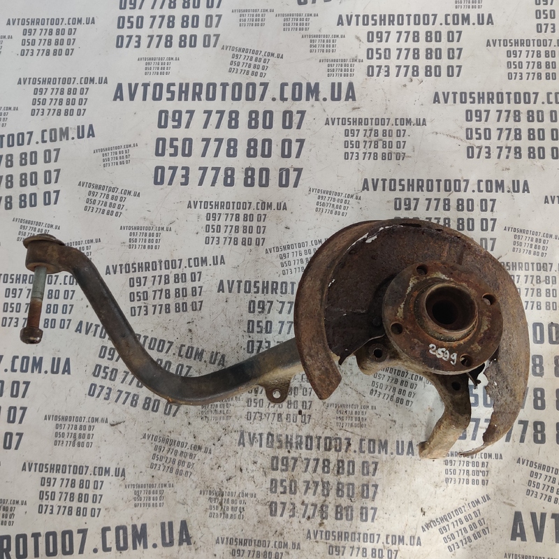 Поворотний кулак Audi A4 B5 (94-01) задня OEM 8ad608438cd