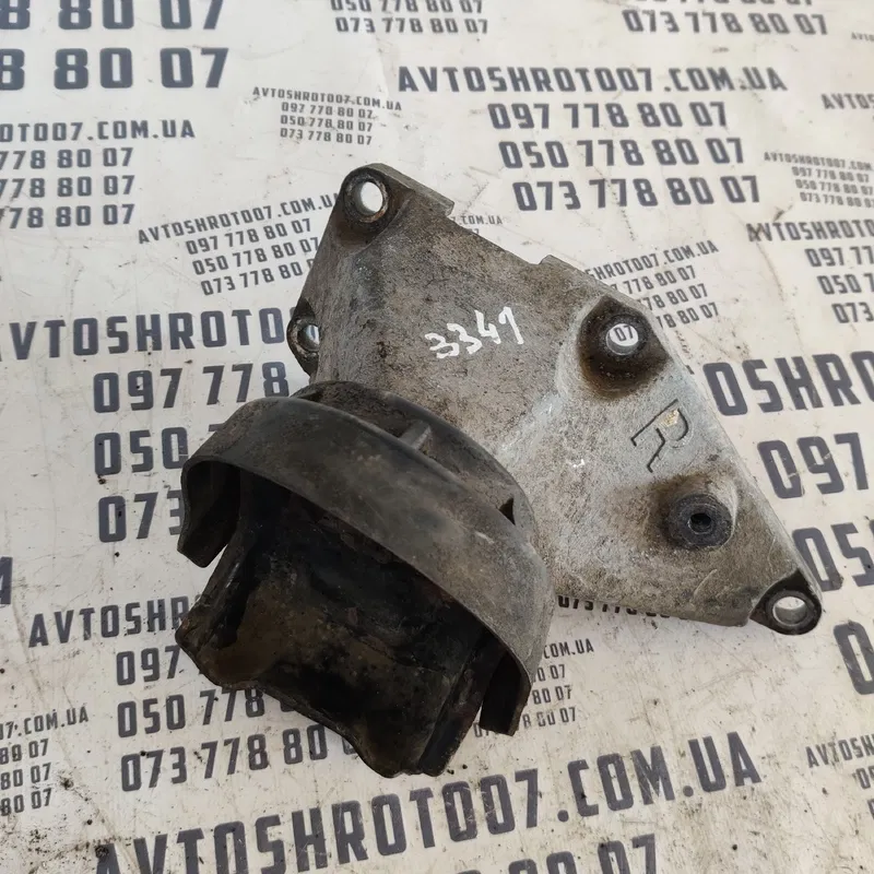 Подушка двигуна Lexus LS 430