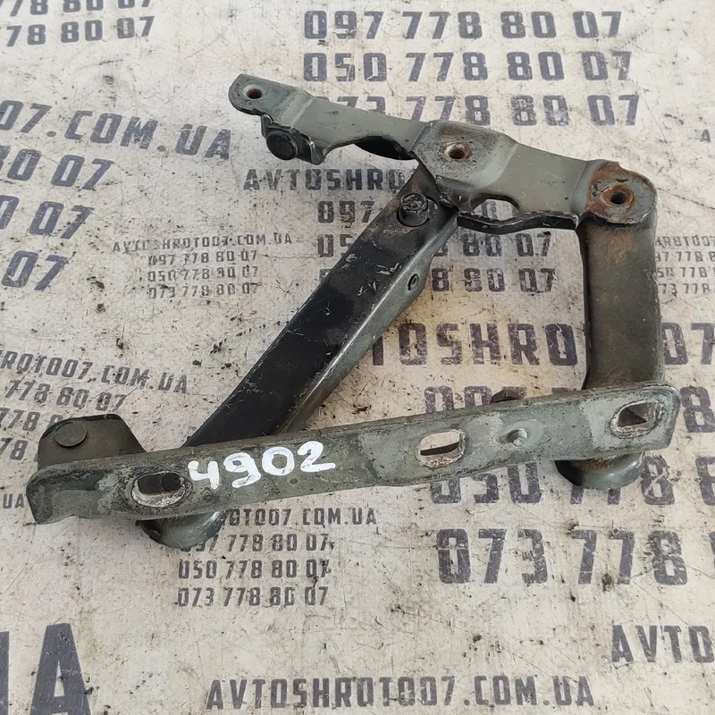 Петля капоту Mercedes E W211 (02-09) ліва OEM 2118800128