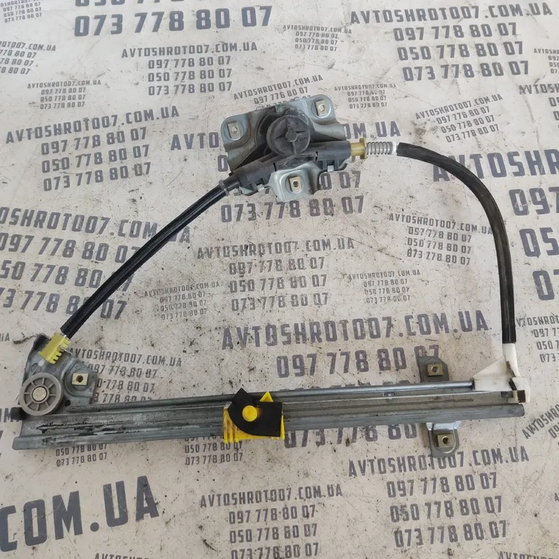 Склопідіймач Renault Scenic 1 (96-03) зад. прав. OEM 112207