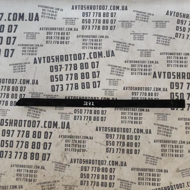 Дверна накладка Skoda Octavia A5 04-13 задня ліва 1u4853753c