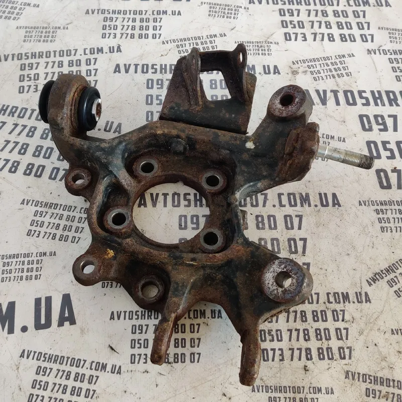Цапфа Lexus RX 350 (08-15) задня права OEM 5eb083