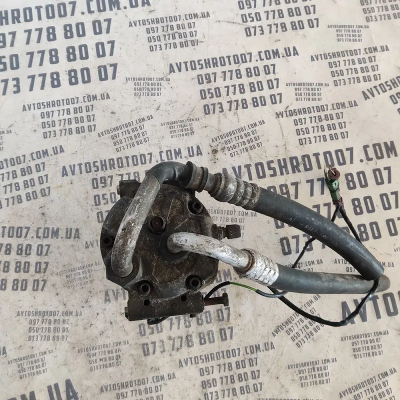 Компресор кондиціонера Audi A6 C4 (94-97) OEM 4a0260805ad
