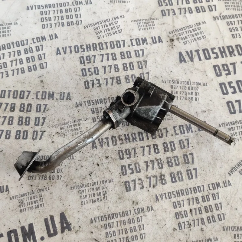 Масляний насос Volkswagen Passat B5 (96-05) OEM 026115153a