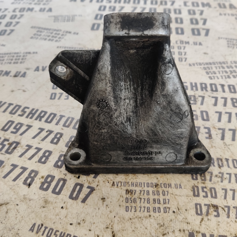 Кронштейн двигуна VW Passat B5 (96-05) правий OEM 4b0199308 фото 2