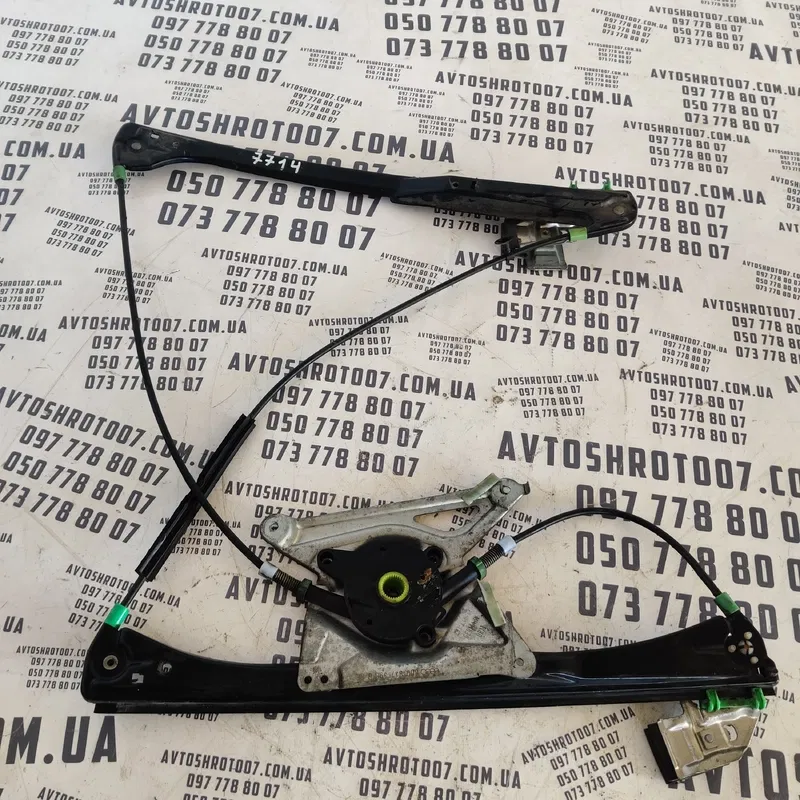 Склопідіймач передній правий Audi A6 C4 (94-97) 8d0837398b