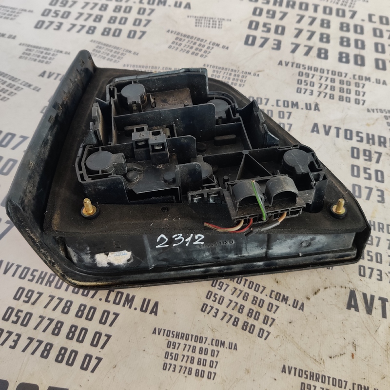 Ліхтар задній правий VW Golf 3 (91-98) OEM 191945112b
