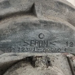 Кронштейн двигуна Lexus LS 430 (00-06) 4.3 1239150050 фото 4