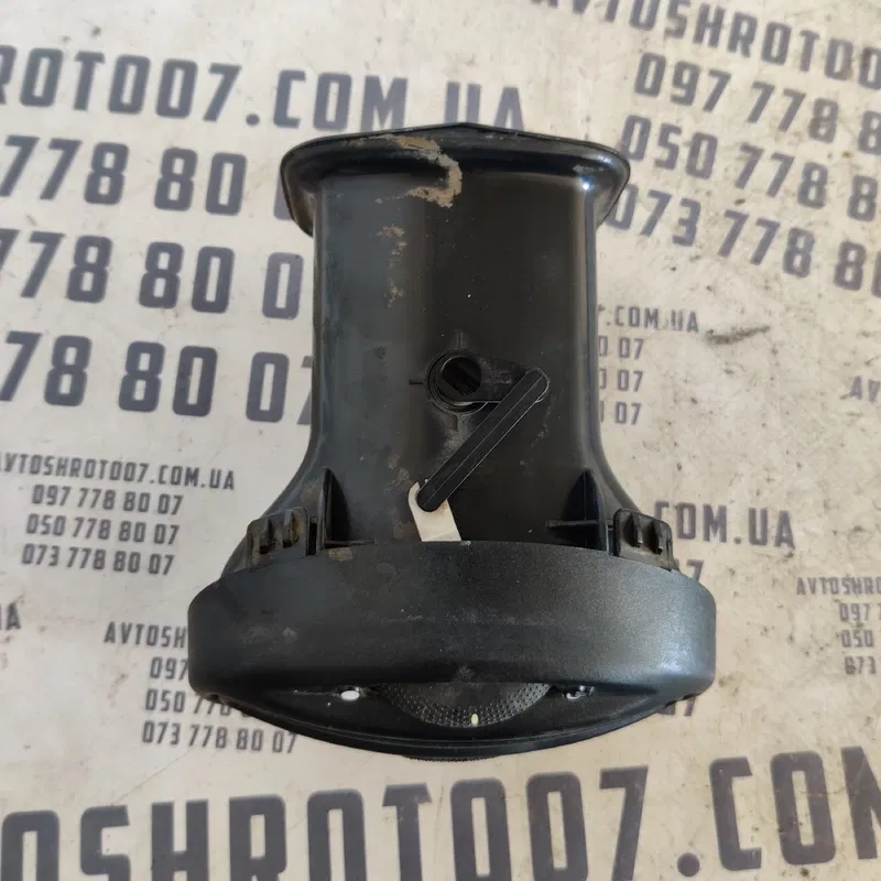 Дефлектор Ford Focus MK1 (98-04) лівий OEM 98ab19893bjw
