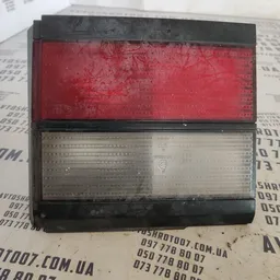 Ліхтар задній лівий VW Passat B3 (88-93) OEM 333945107