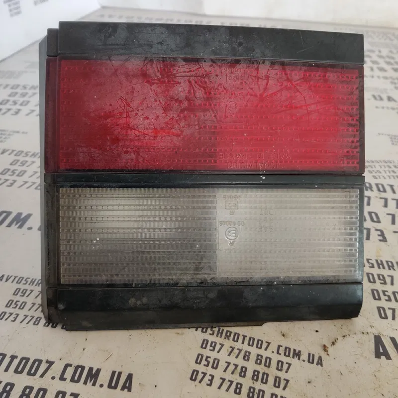 Ліхтар задній лівий VW Passat B3 (88-93) OEM 333945107
