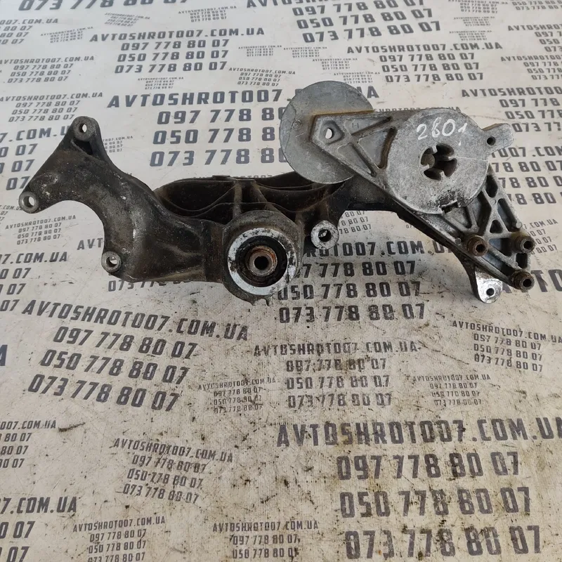 Кронштейн генератора VW Passat B5 (96-05) OEM 058145523e
