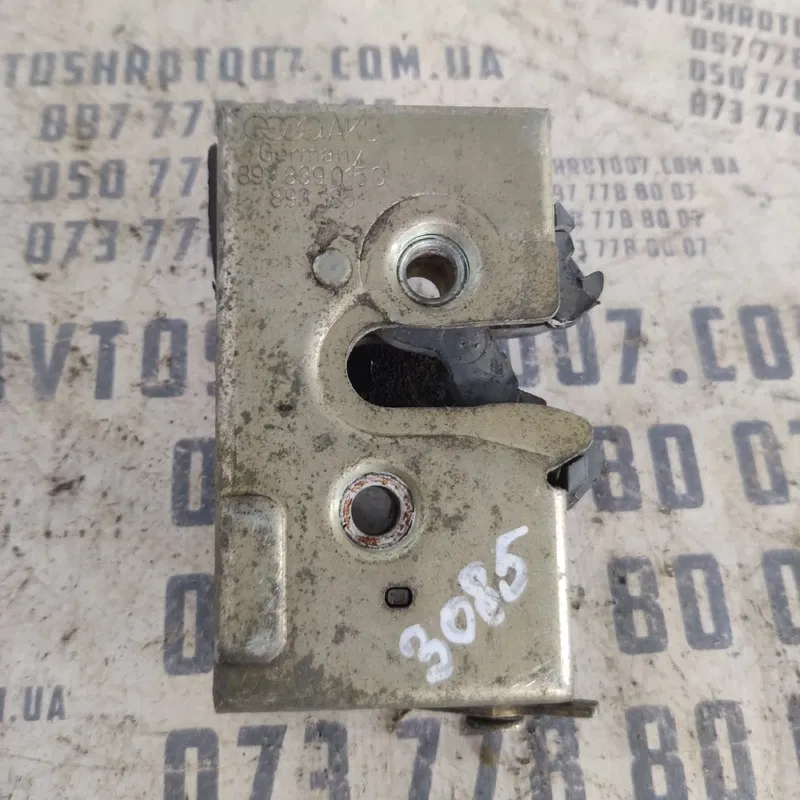 Замок дверей Audi 80 B3 (86-91) задня ліва OEM 893839015c