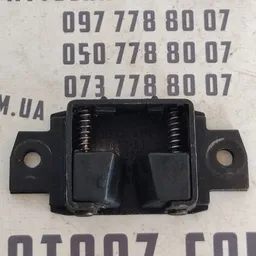 Направляюча багажника VW Sharan (95-10) права OEM 7M0827679H