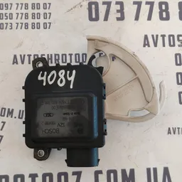 Двигун заслінки пічки Audi A4 B5 (94-01) OEM 8D1820511E