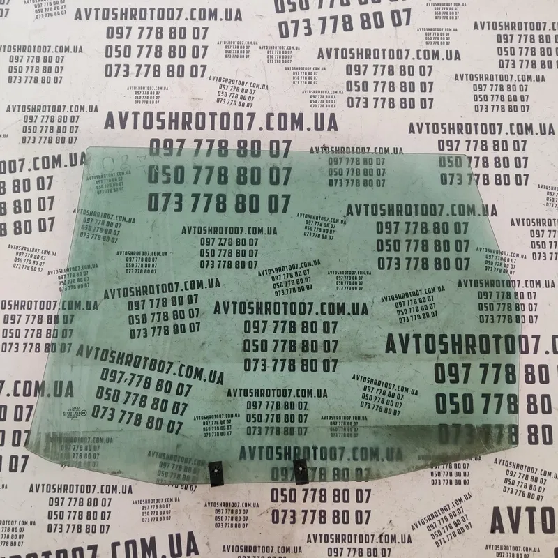 Скло дверей Audi A6 C5 (97-05) заднє праве OEM 43R00048