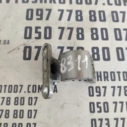 Петля кришки багажника Skoda Fabia 2 (07-14) 6N0827301C фото 2