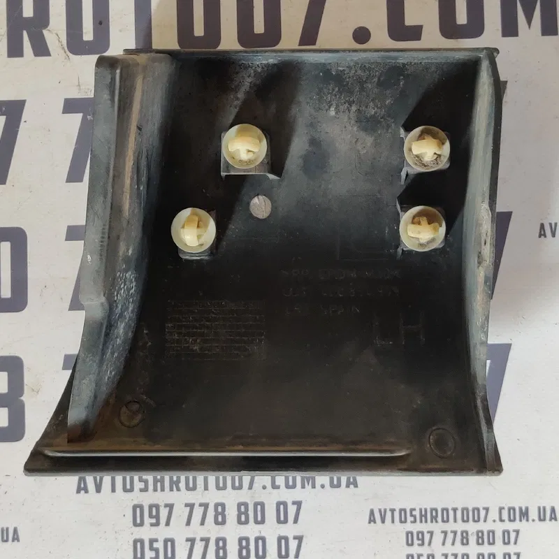 Накладка порога Audi Q7 4L (05-15) 3.6 ліва OEM 4L0854959