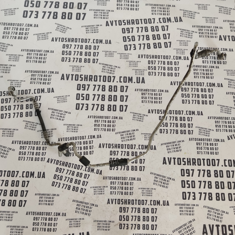 Трубка кондиціонера VW Jetta (10-18) OEM 1K0820741AD