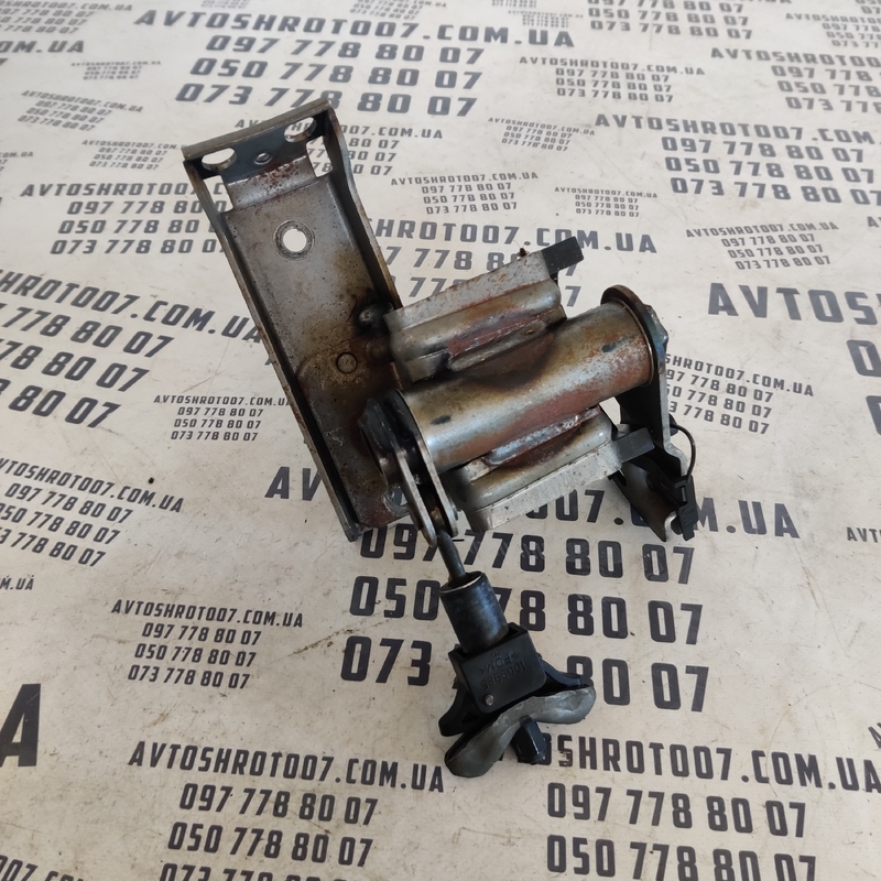 Кронштейн педалі тормоза Audi Q7 4L 05-15 3.6 OEM 7L8721812 фото 2
