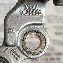 Завіса Ford Focus MK1 (98-04) зад. ліва нижня OEM xs4aa26800 фото 3