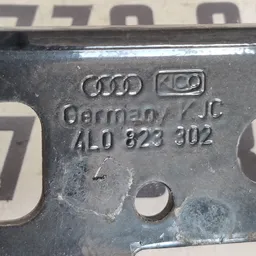 Петля капоту Audi Q7 4L (05-15) 3.6 бенз права OEM 4L0823302 фото 3