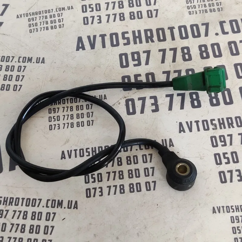 Датчик детонації Audi A4 B5 (94-01) OEM 054905377H