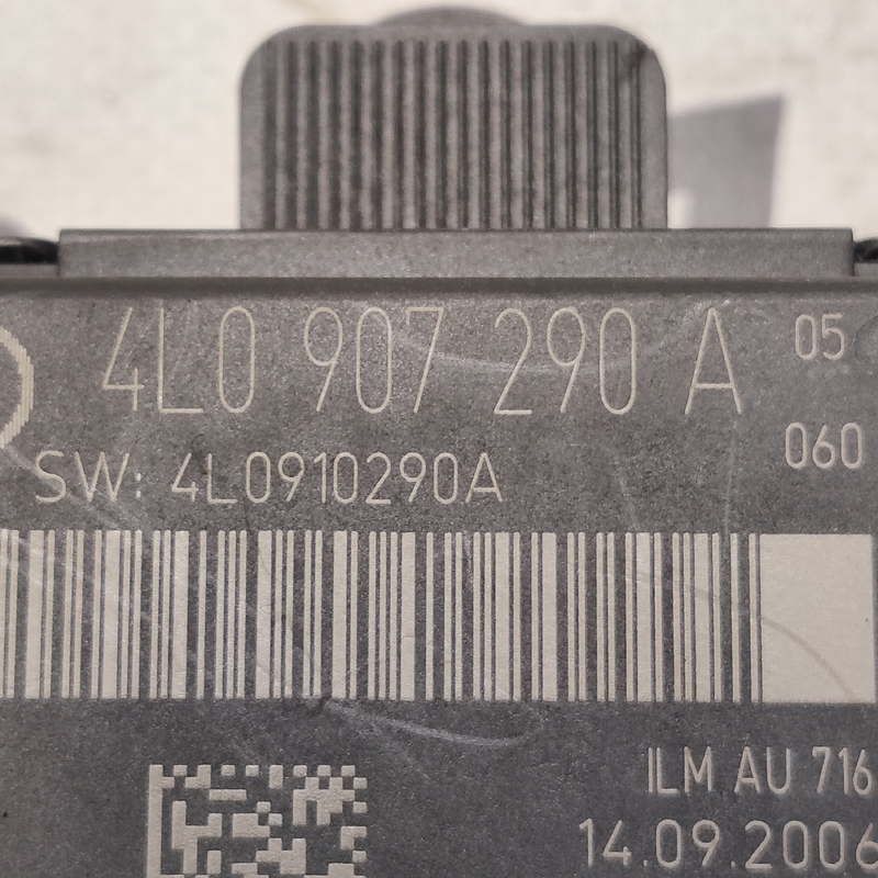 Блок комфорту дверей Audi Q7 4L (05-15) 3.6 OEM 4L0907290A