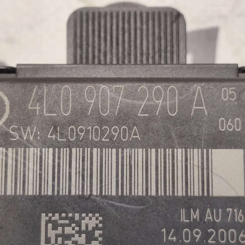 Блок комфорту дверей Audi Q7 4L (05-15) 3.6 OEM 4L0907290A