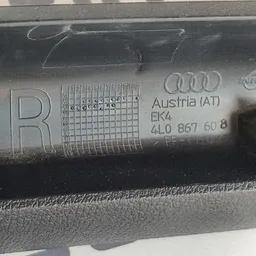 Накладка салону Audi Q7 4L (05-15) 3.6 пр.зад OEM 4L0867245B фото 3