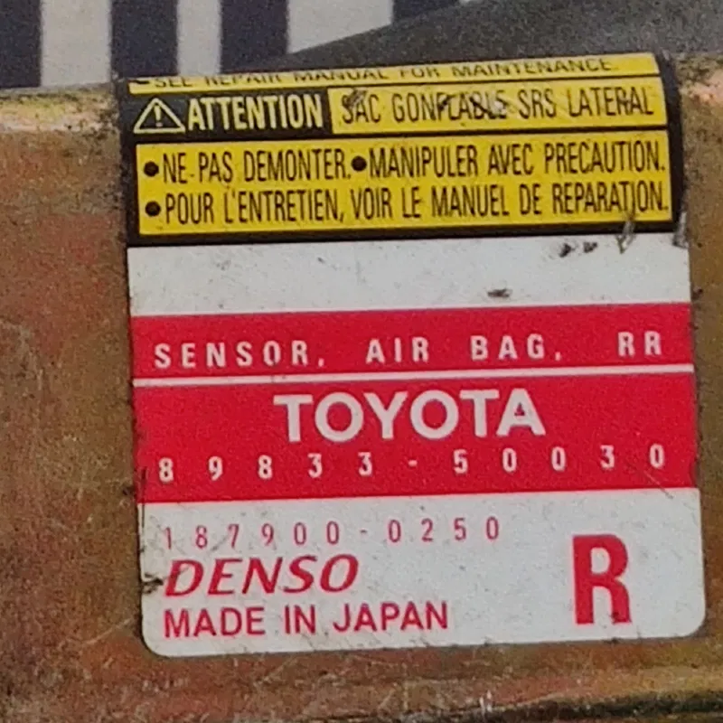 Датчик удару подушки безпеки Lexus LS 430 8983350030