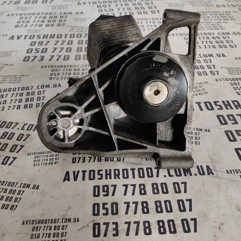 Кронштейн м. фільтра Audi Q7 (06-15) 3.6 Бенз OEM 022199354l