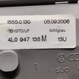 Ліхтар салону Audi Q7 4L (05-15) 3.6 Бензин OEM 4L0947135M фото 3