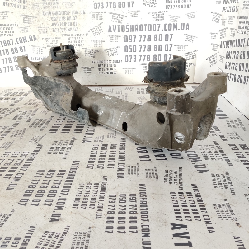 Кронштейн двигуна Jaguar S-Type OEM 7P0407151AE