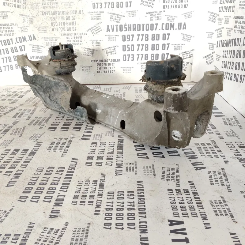 Кронштейн двигуна Jaguar S-Type OEM 7P0407151AE