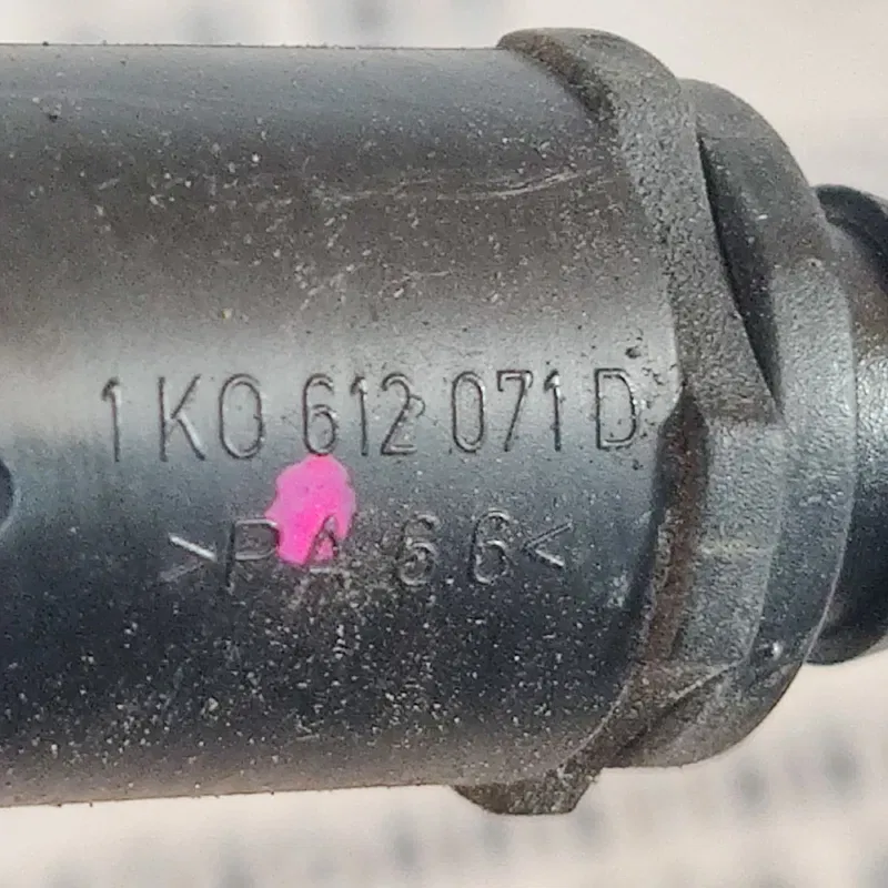 Патрубок повітряний Audi Q7 4L 05-15 3.6 Бенз OEM 1KO612071D