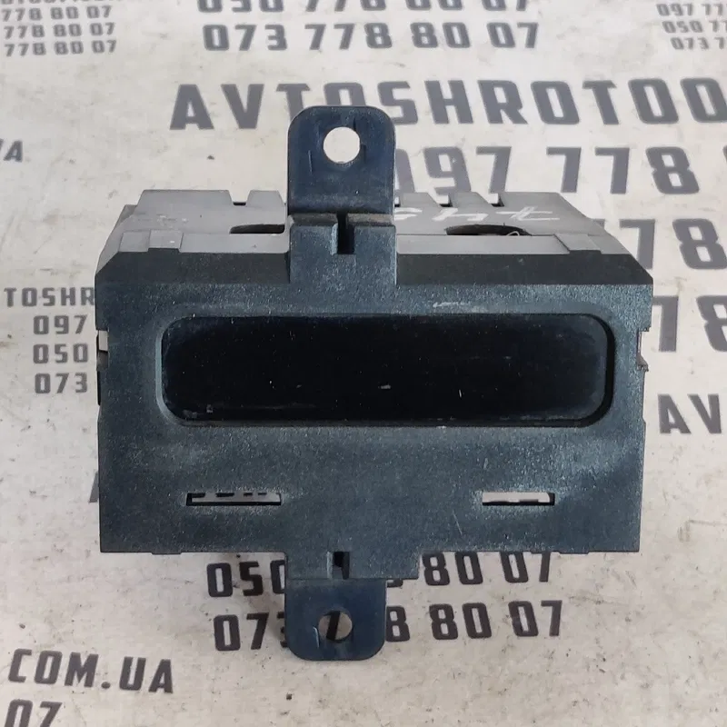 Дисплей Renault Scenic 1 (96-03) OEM 7700413529