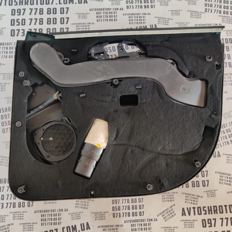 Карта дверна Audi Q7 4L 05-15 3.6 перед ліва OEM 8D0819191A