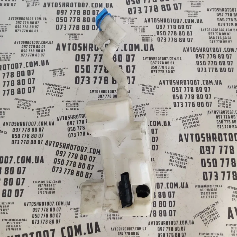 Бачок омивача Volkswagen Jetta (11-18) OEM 5C6955453