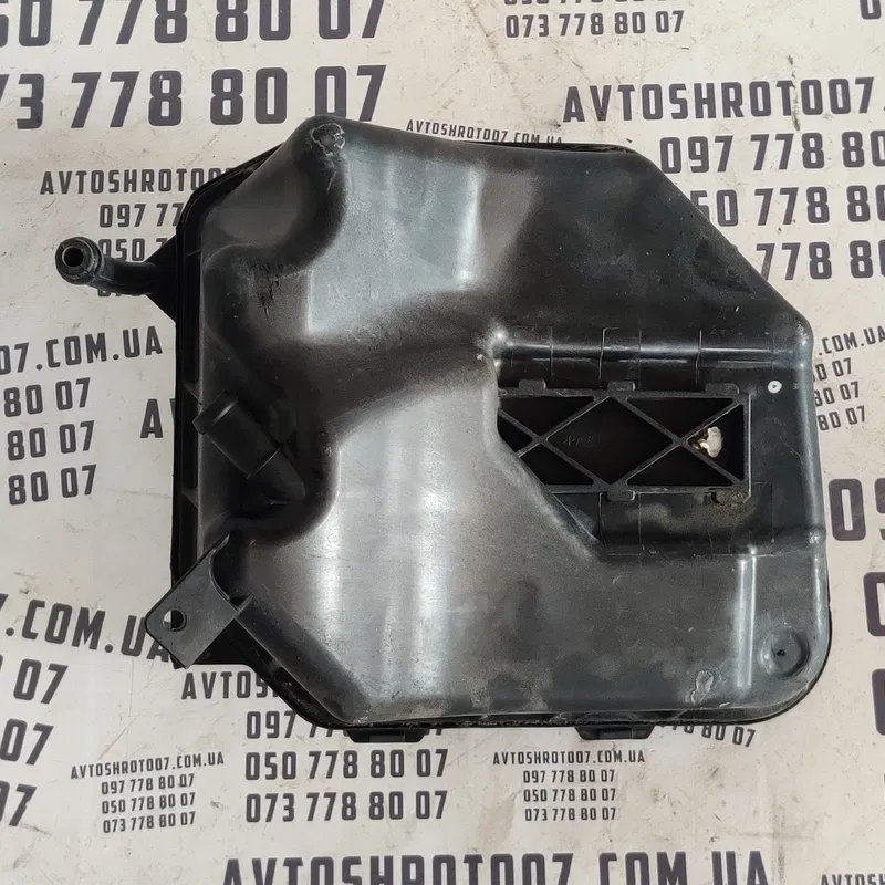 Бачок розширювальний Audi Q7 4L 05-15 3.6 BHK OEM 7L0121407E