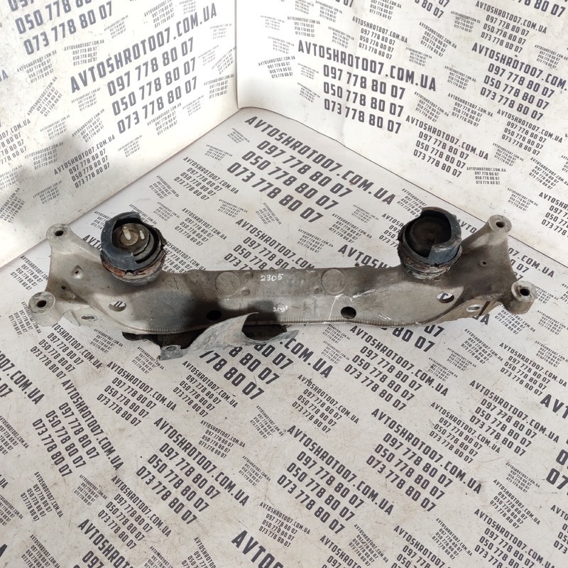 Кронштейн двигуна Jaguar S-Type OEM 7P0407151AE