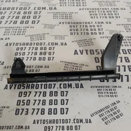 Направл. скла Audi Q7 4L 05-15 3.6Б зад. права OEM 4L0839068 фото 1