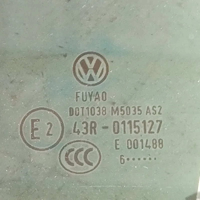 Скло дверей VW Passat B8 USA (14-22) заднє ліве 43r0115127
