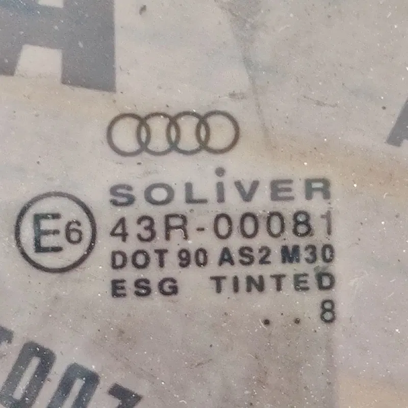 Скло дверей Audi A6 C6 (04-11) задня ліва OEM 43к00081