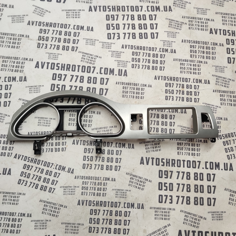 Накладка салону Audi Q7 4L (05-15) 3.6 Бензин OEM 4l1857115g