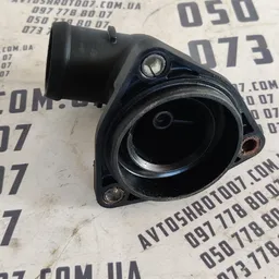 Фланець термостата Audi Q7 4L 06-15 3.6 Бенз OEM 03H121121C фото 3
