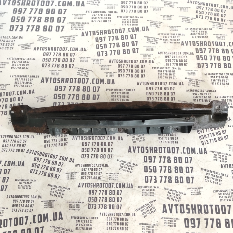 Кронштейн радіатора Audi Q7 4L (05-15) 3.6 Бензин 7l0805551a