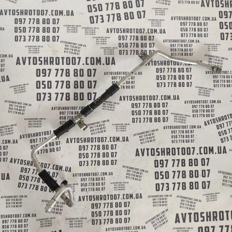 Трубка кондиціонера VW Passat B3 (88-93) OEM 357820255a