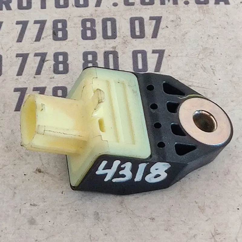 Датчик удару подушки Lexus RX 350 (08-15) OEM 898310E070