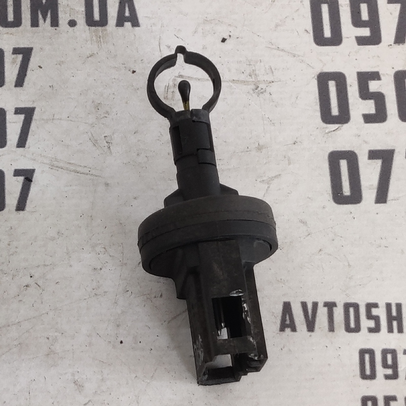 Датчик температури повітря VW Sharan 1A OEM 701907543